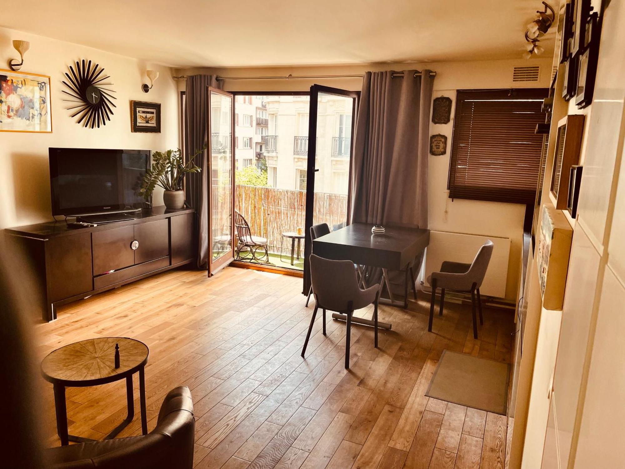 Jolie 2 Pieces Avec Balcon Paris 15 Eme Apartment Exterior photo
